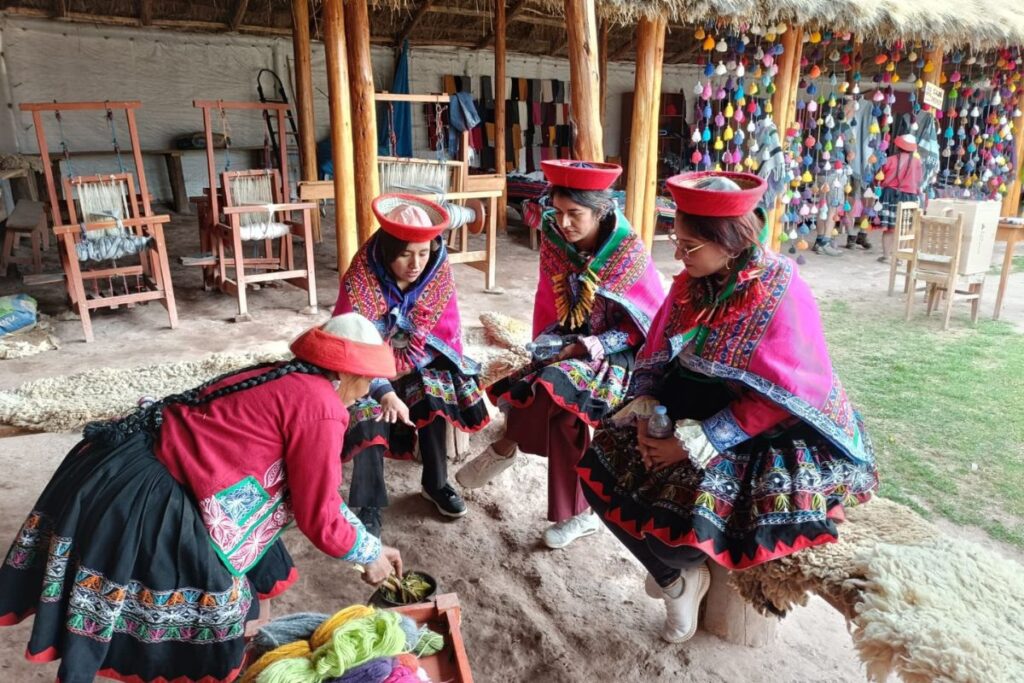 Artesanía textil en la comunidad de ccaccaccollo