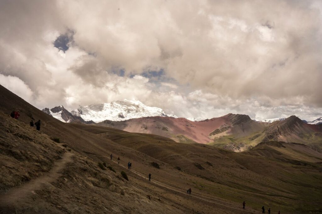 ¿QUÉ TAN DIFÍCIL ES LA CAMINATA A LA MONTAÑA DE COLORES?
