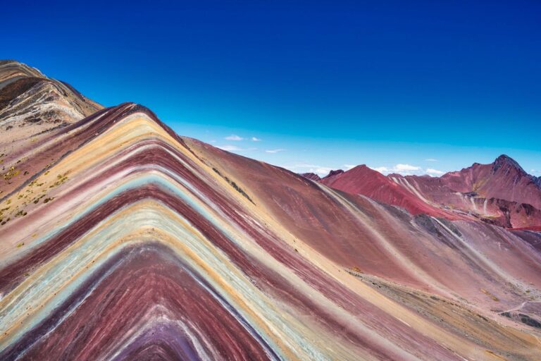 ¿Cuánto cuesta la entrada a la montaña de 7 colores este 2024?
