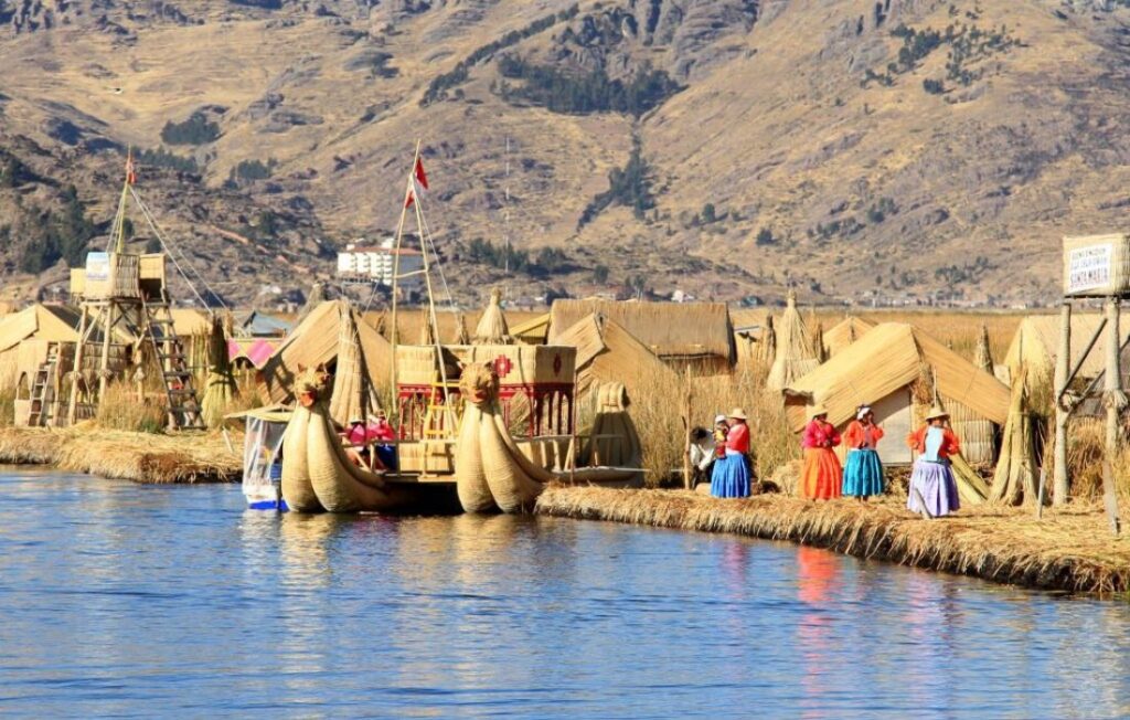 10 Mejores Lugares Turísticos de Puno – Que Ver y Hacer en Puno