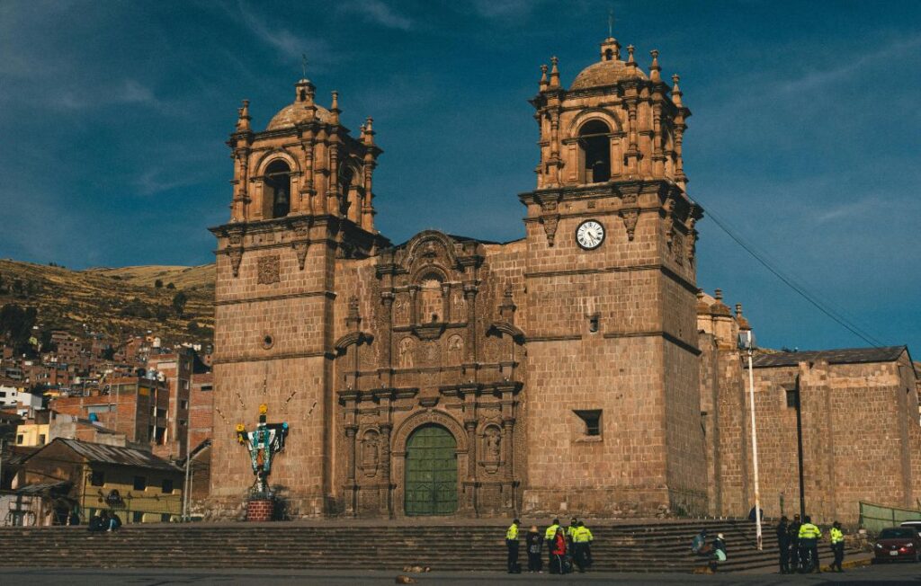 10 Mejores Lugares Turísticos de Puno – Que Ver y Hacer en Puno