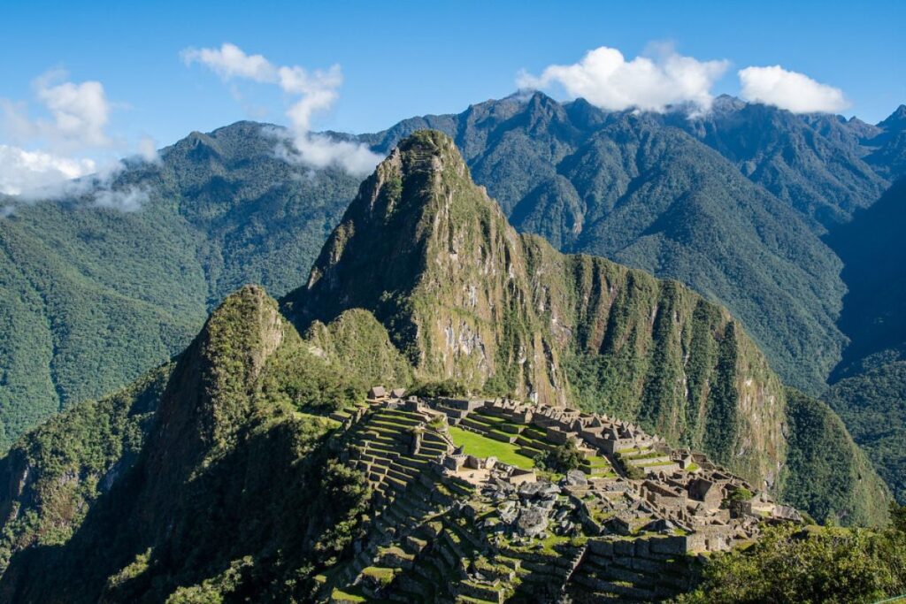 Machu Picchu y su Construcción Sobre Fallas Tectónicas