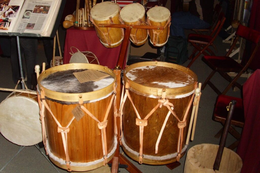 Bombos